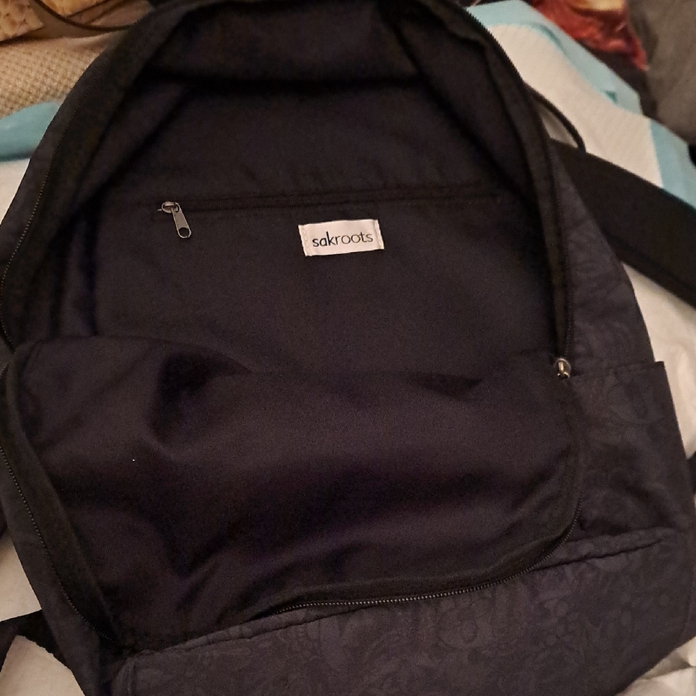 Sakroots Black Backpack Sleek Design Durable Construction    Bin1